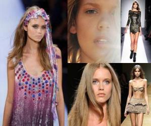 Rompicapo di Abbey Lee è un modello australiano