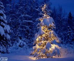 Rompicapo di Albero di Natale innevato