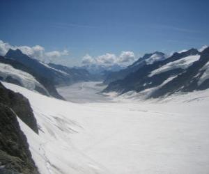 Rompicapo di Alpi svizzere Jungfrau-Aletsch, Svizzera.