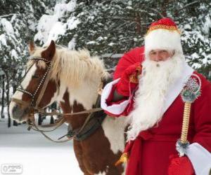 Rompicapo di Babbo Natale accanto a un cavallo