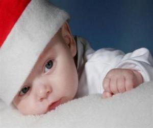 Rompicapo di Bambini con un cappello di Babbo Natale