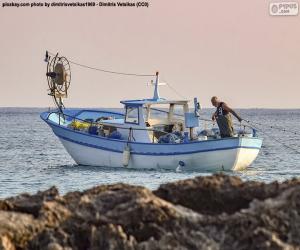 Rompicapo di Barca da pesca in mare