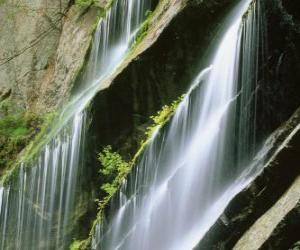 Rompicapo di Cascata di acqua