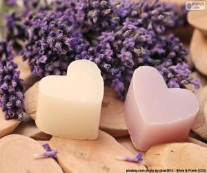 Rompicapo di Due cuori con lavanda