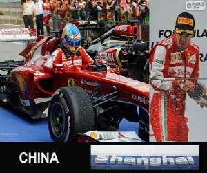 Rompicapo di Fernando Alonso festeggia la sua vittoria nel Gran Premio della Cina 2013