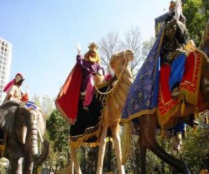 Rompicapo di I tre Re Magi a cavallo di cammelli