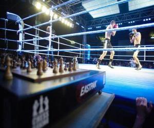 Rompicapo di Il chess boxing o scacchi-pugilato è uno sport ibrido, che mescola la boxe e gli scacchi