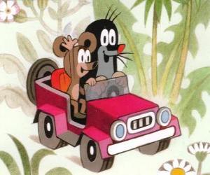 Rompicapo di Krtek la piccola talpa alla guida di una jeep insieme al topolino