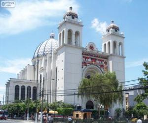 Rompicapo di La Cattedrale Metropolitana del Divin Salvatore del mondo, San Salvador, El Salvador