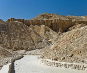 Rompicapo di La Valle dei Re dove alcune tombe di faraoni sono stati costruiti. Necropoli di Tebe, in Luxor, Egitto