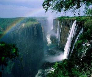 Rompicapo di Le Cascate Vittoria sul fiume Zambesi, al confine tra Zambia e Zimbabwe