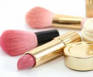 Rompicapo di Makeup Kit