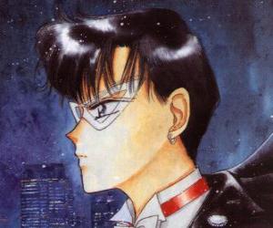 Rompicapo di Mamoru Chiba o Marzio diventa l'eroe Tuxedo Kamen o Milord, un uomo mascherato vestito in frac