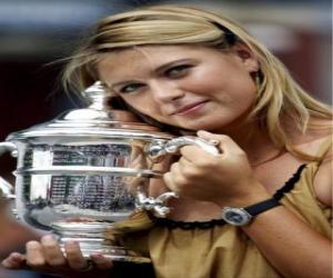 Rompicapo di Maria Sharapova con un trofeo