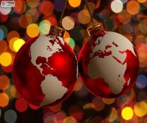 Rompicapo di Palle di Natale decorato con la mappa del mondo