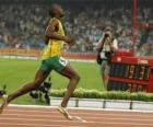 Usain Bolt vincitore al traguardo