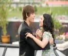 Troy Bolton (Zac Efron) danza di Gabriella Montez (Vanessa Hudgens)