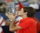 Roger Federer con un trofeo