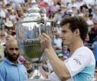 Andy Murray con un trofeo