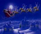 Santa Claus nella sua magica slitta trainata da renne volanti nella notte di Natale