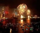 Fuochi d'artificio per la celebrazione del Capodanno a Hong Kong
