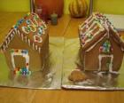 Dolce e bello ornamento di Natale, due case di marzapane