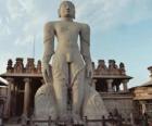 La statua di Bahubali, noto anche come Gommateshvara, nel tempio Jain di Shravanabelagola, India