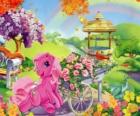 My Little Pony circondato da fiori