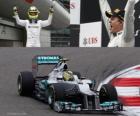 Nico Rosberg festeggia la vittoria al Gran Premio di Cina (2012)