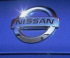 Nissan logo, marchio automobilistico giapponese