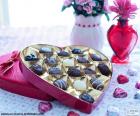 Scatola di cioccolatini a forma di cuore per San Valentino