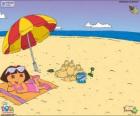 Dora sulla spiaggia