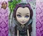 Raven Queen, leader del Rebels in Ever After High