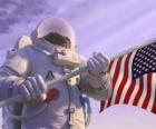 L'astronauta Chuck Baker calpesta il Planet 51 pensando che è disabitata