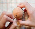 Pitturare le uova di pasqua