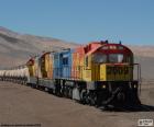 Treno del trasporto di merci, nel deserto di Atacama, Cile