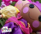 Due bambole, Lalaloopsy riposo nel giardino