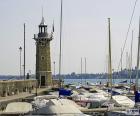 Faro a Desenzano del Garda, Italia