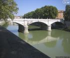 Ponte Giuseppe Mazzini o ponte Mazzini, è un ponte che attraversa il fiume Tevere, Roma, Italia