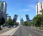 Il Paseo de la Castellana è uno dei viali principali di Madrid