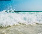 Onde sulla spiaggia