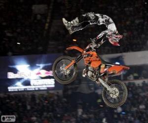 Rompicapo di Red Bull X-Fighters, Dead Body