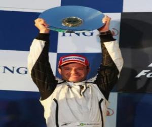 Rompicapo di Rubens Barrichello nel pódium