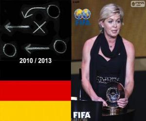 Rompicapo di Silvia Neid allenatore di calcio femminile della anno FIFA 2013