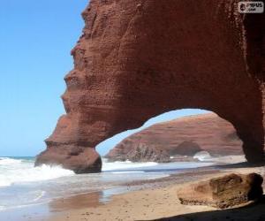 Rompicapo di spiaggia Legzira, Marocco