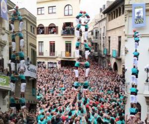 Rompicapo di Storica torre umana, 'Castell', due persone per otto livelli, allevati e scaricate per Castellers de Vilafranca del 1 novembre 2010