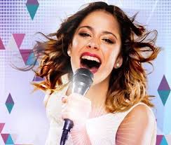 violetta canta in un corcerto puzzle